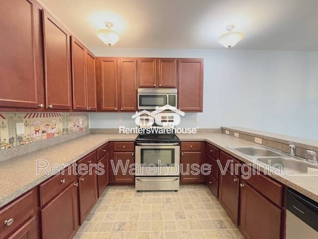 Building Photo - 2514 Leytonstone Dr