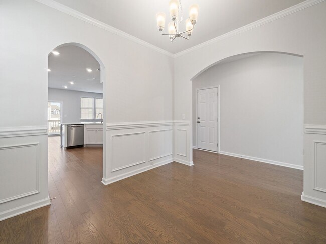 Building Photo - Beautiful Almost New Home with 5 Bedroom & 4.5 Baths