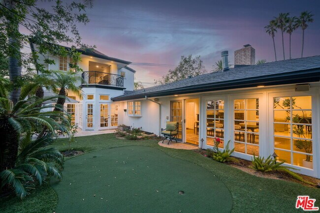 Building Photo - 9023 Alto Cedro Dr