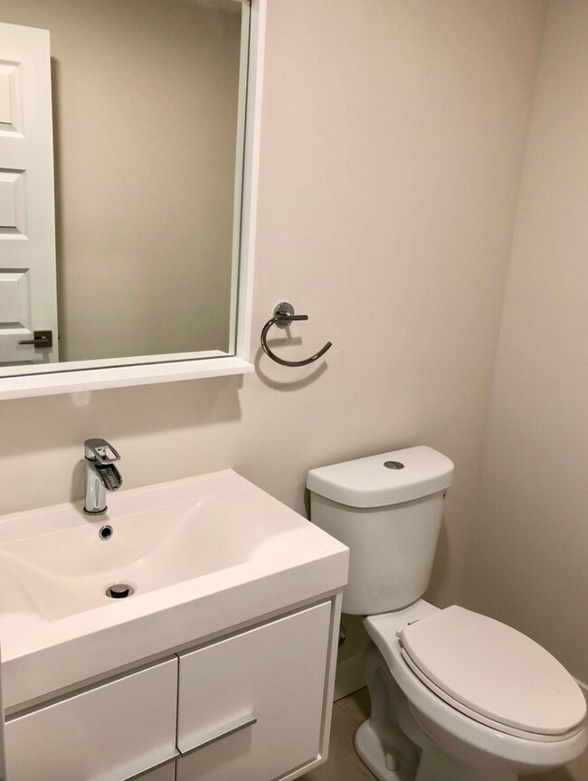 Building Photo - 1314 N Front St