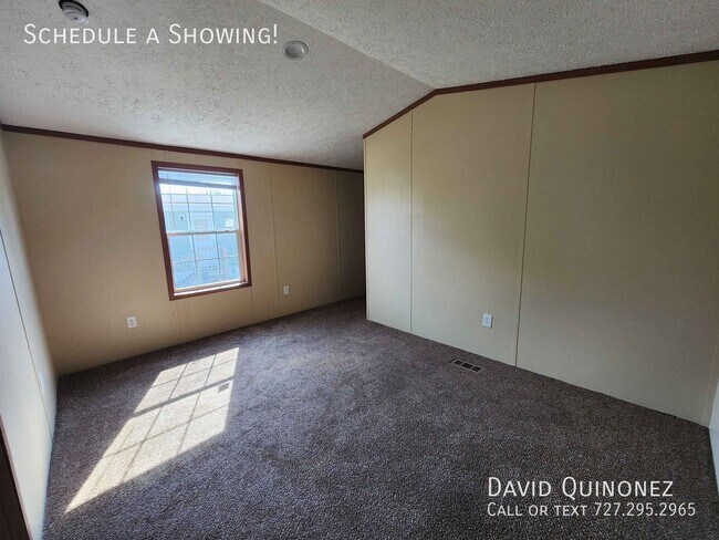 Building Photo - 5711 Heather View Ln