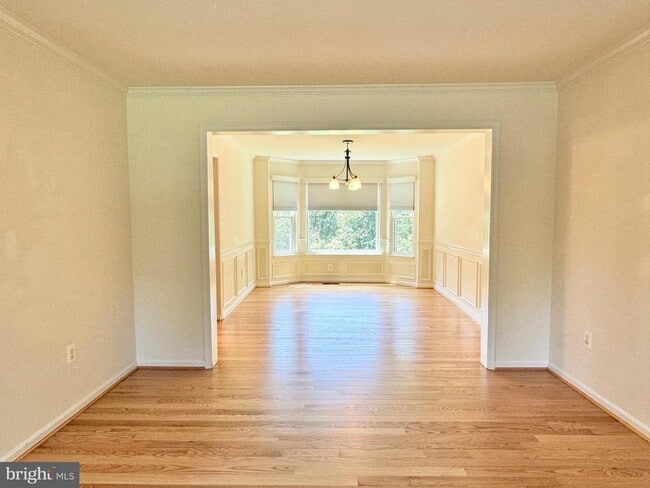 Building Photo - 53 Crestwood Ln
