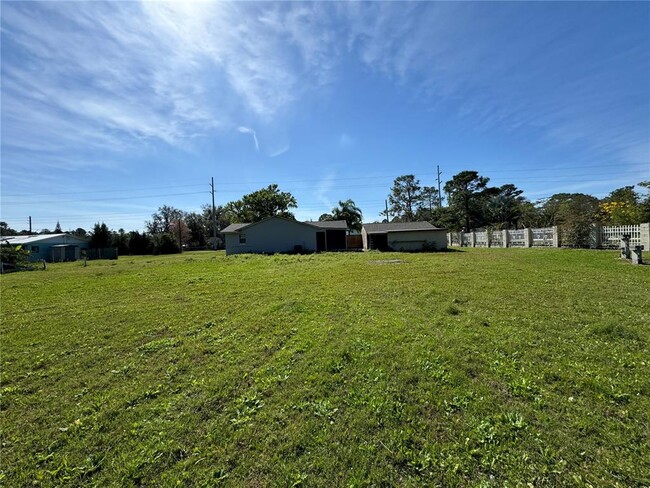 Building Photo - 10427 Flowers Ave