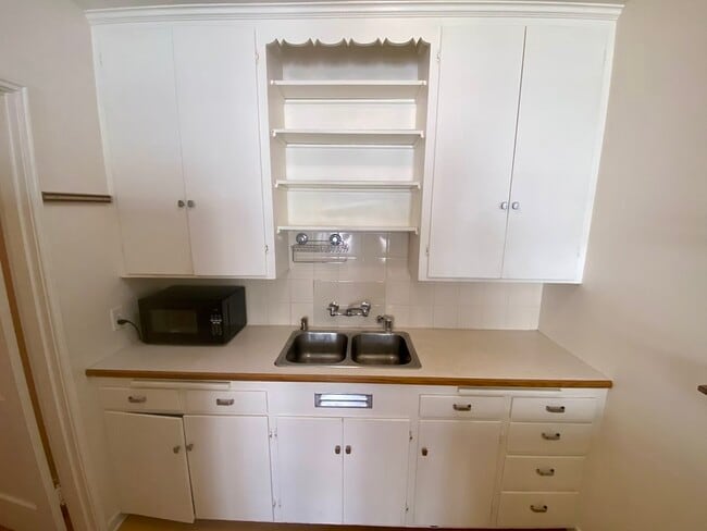 Building Photo - 5708 8th Ave NW