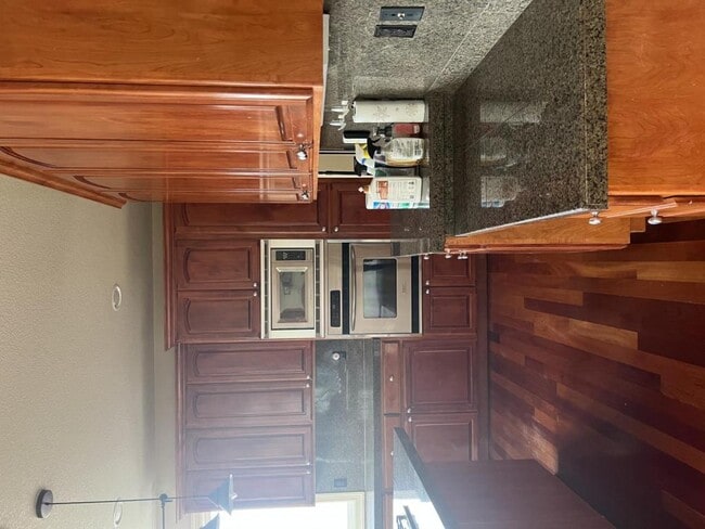 Building Photo - 15715 SE Bybee Dr