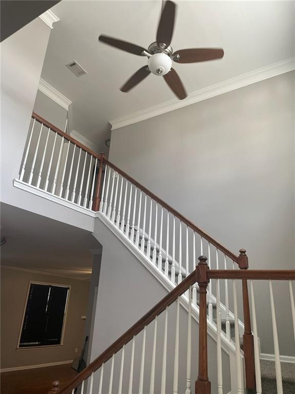 Building Photo - 2432 Temple View Dr