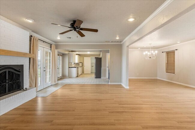 Building Photo - 7522 NW Stonegate- COMING SOON!