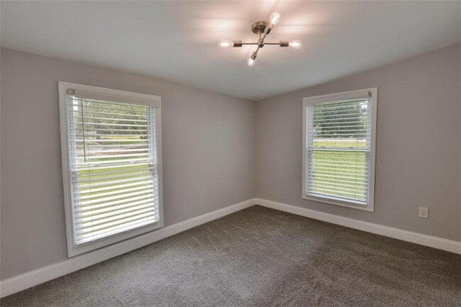 Building Photo - 74 Rountree Rd