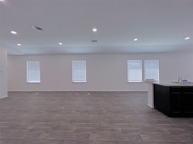 Building Photo - 21197 Alder Oaks Dr