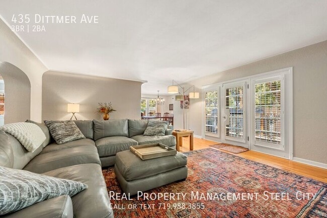 Building Photo - 435 Dittmer Ave