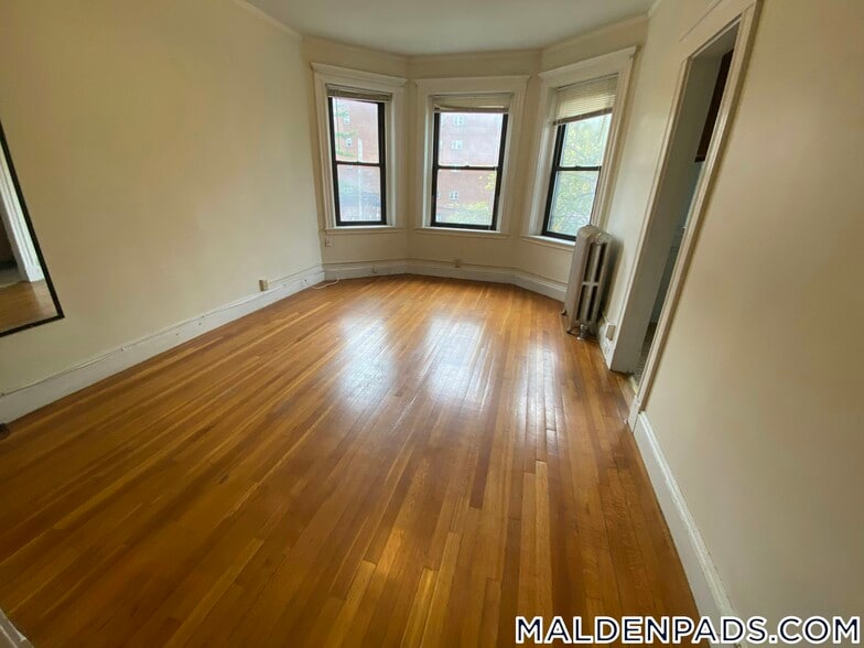 Building Photo - 17-19 Washington St.