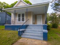 Building Photo - 4300 6th Ave