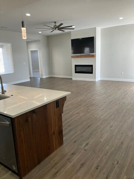 Building Photo - 1838 W 180 N