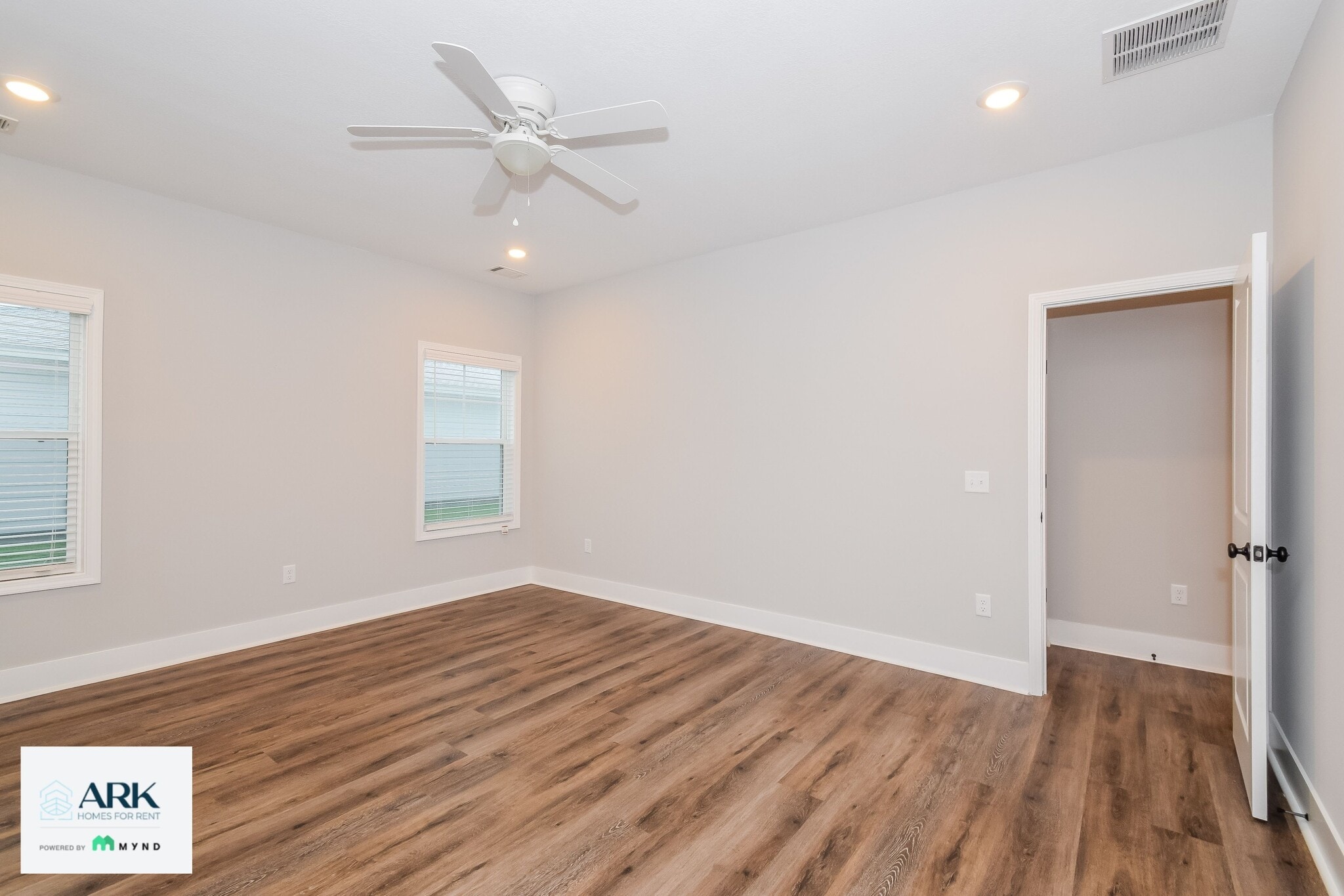 Building Photo - 1027 Autumns Wood Cir E