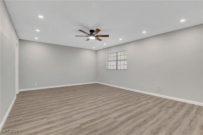 Building Photo - 612 Buttonwood Ln