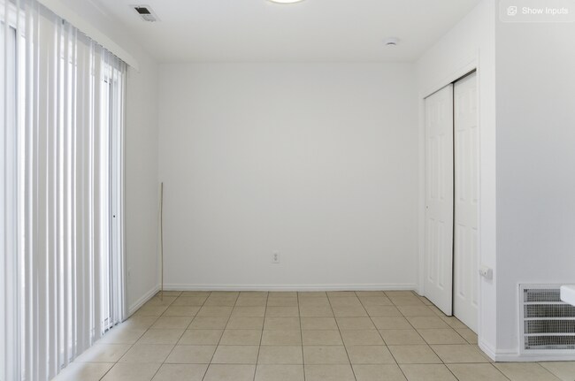 Building Photo - 208 S 100 W