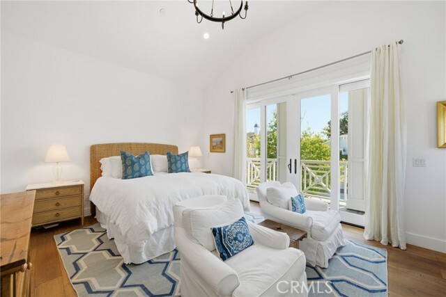 Building Photo - 305 Montero Ave