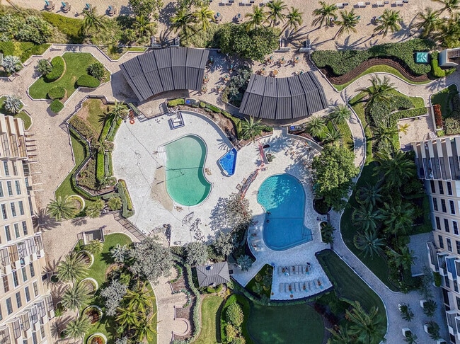 Building Photo - 5000 N Ocean Blvd