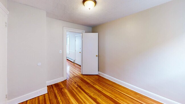 Building Photo - 89 Carlisle St