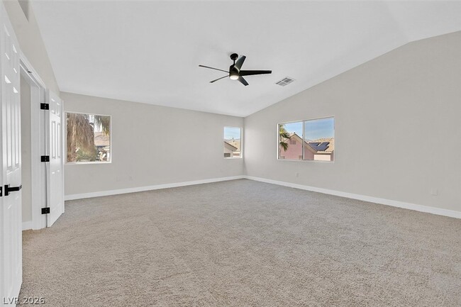 Building Photo - 9316 Perennial Ave