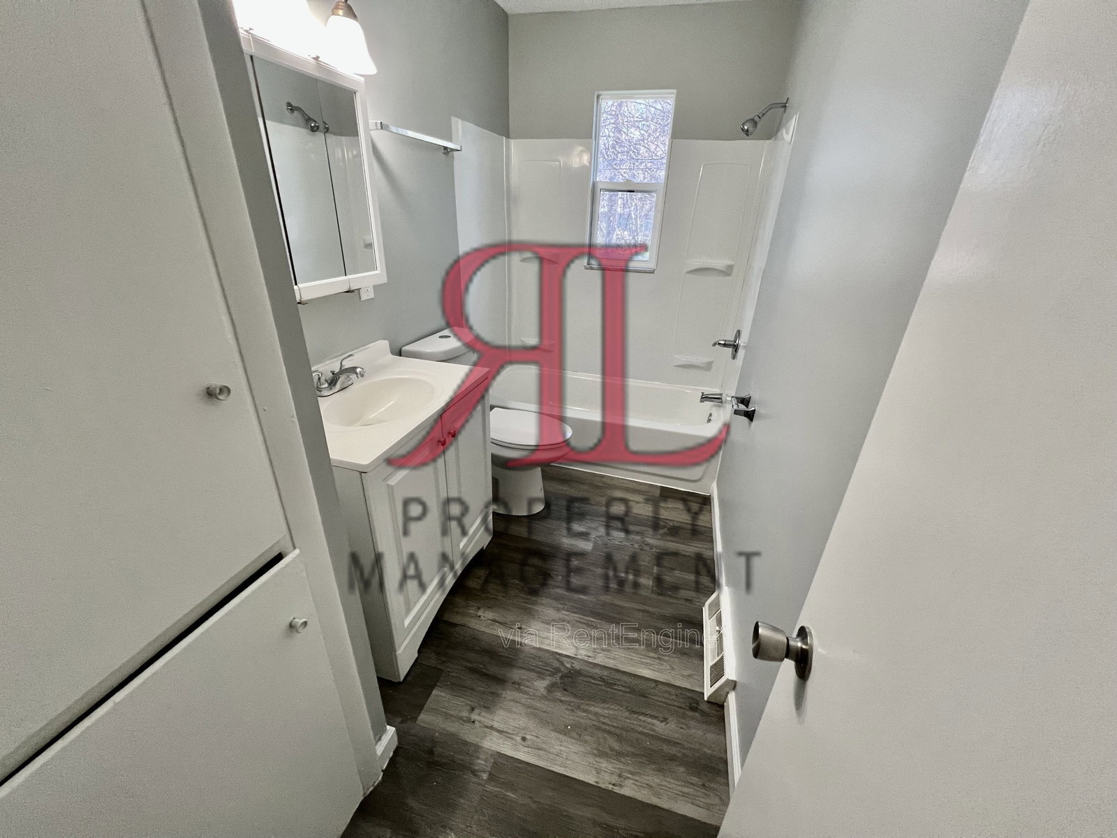 Building Photo - 2980 Reis Ave