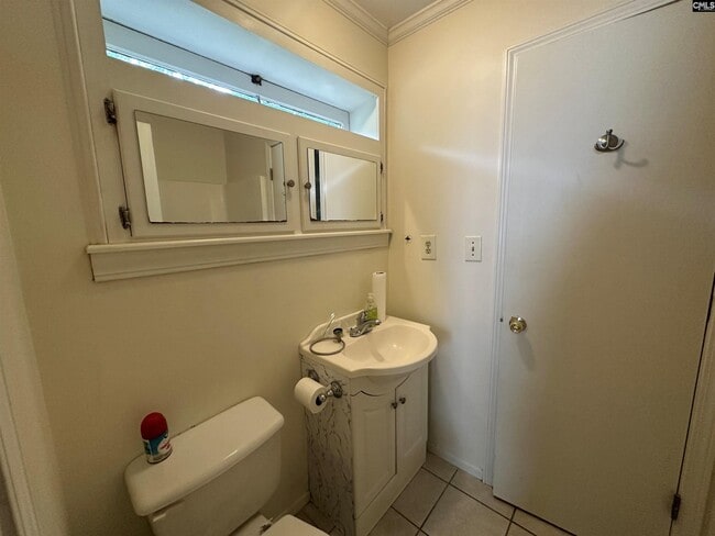 Building Photo - 1213 Summerland Dr