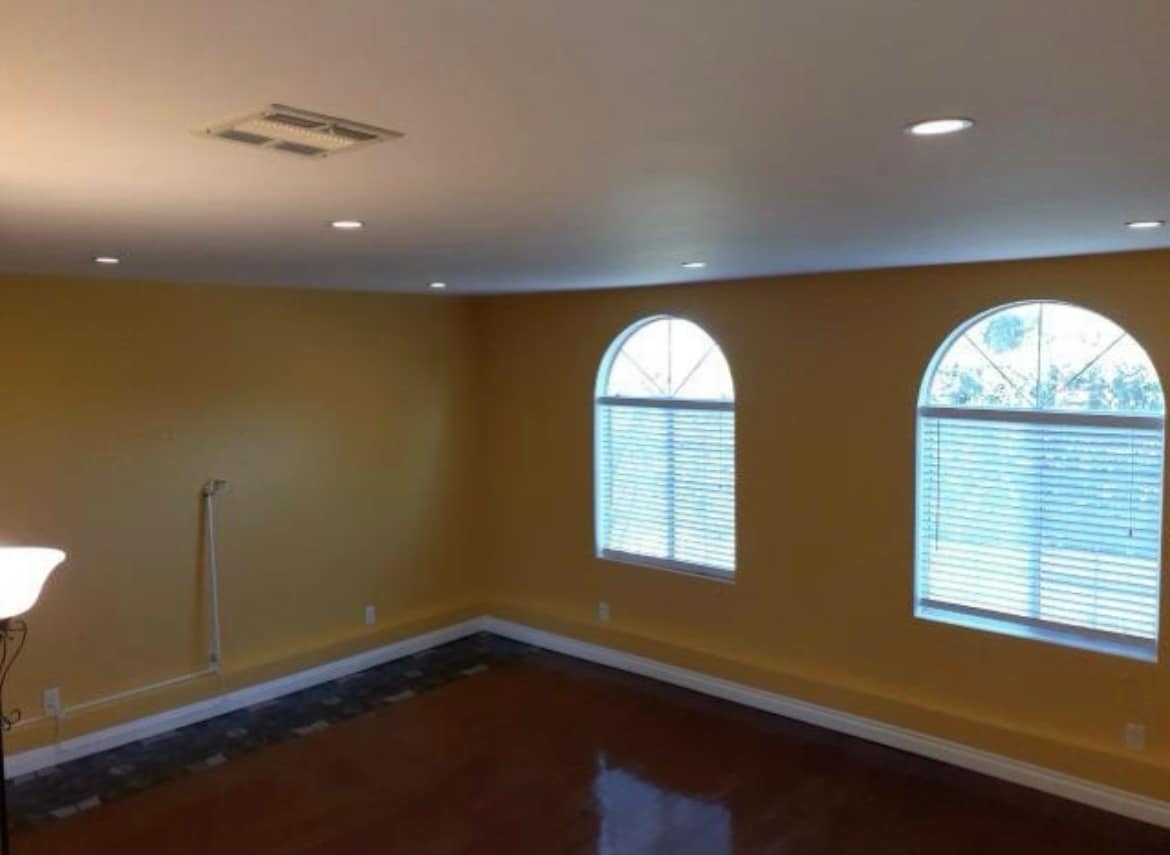 Building Photo - 5115 Canoga Ave