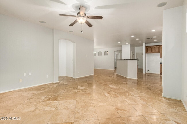 Building Photo - 9228 W Black Hill Rd