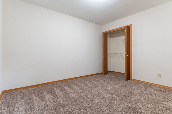 Building Photo - 1807 Pointer Ln
