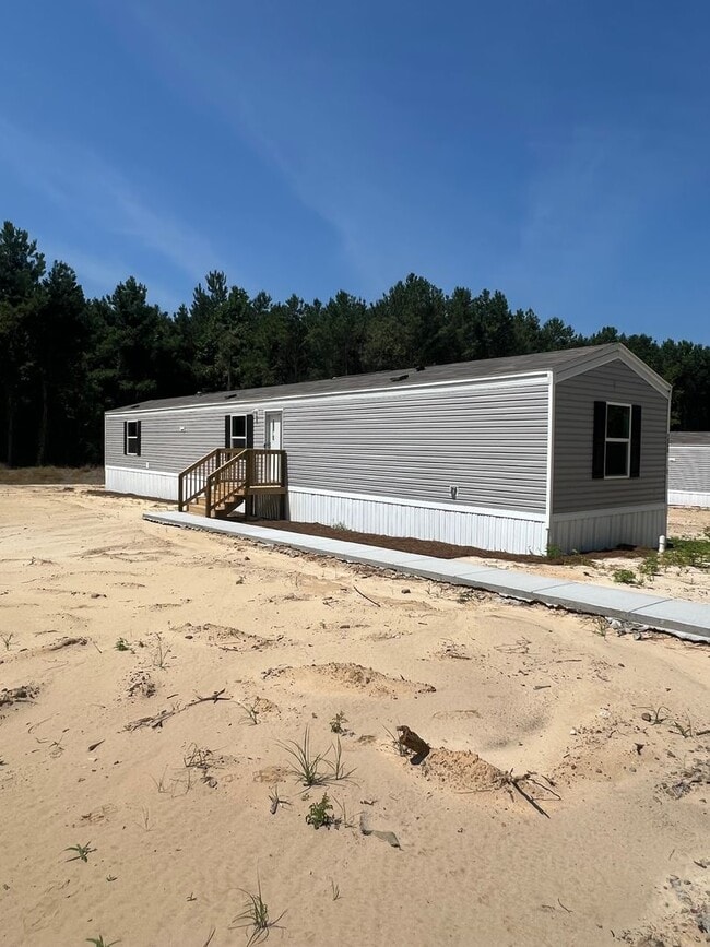 Building Photo - New! Move In Ready & Close to Downtown Aynor!