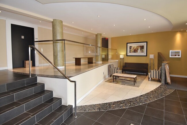 Building Photo - GREAT CORNER VIEWS! Wood floor Condo in Perfect DC Location Overlooking McLean Gardens