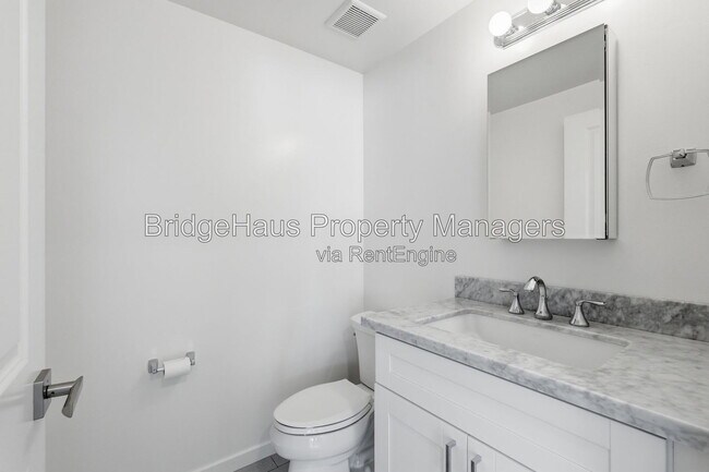 Building Photo - 3740 Third Avenue
