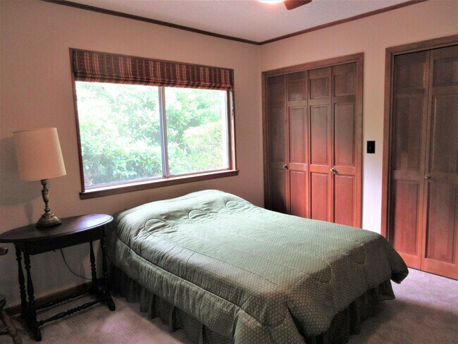 Building Photo - 631 Nelson Point Rd