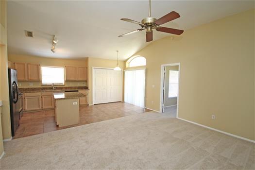 Building Photo - 1001 Black Willow Dr