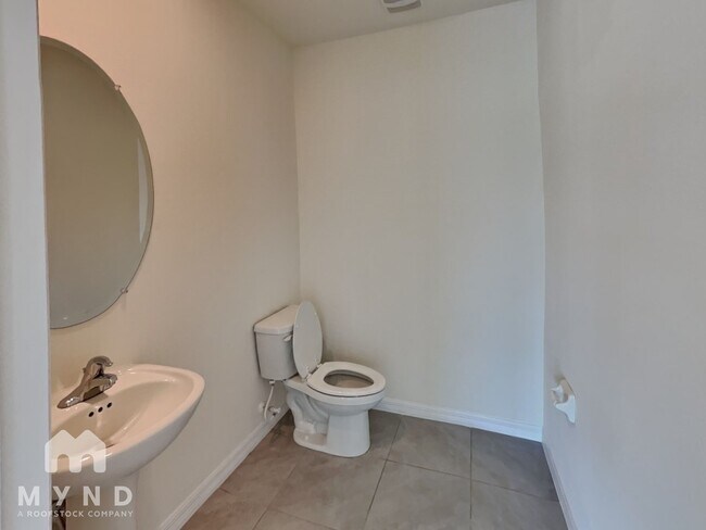 Building Photo - 33996 Jasper Stone Dr