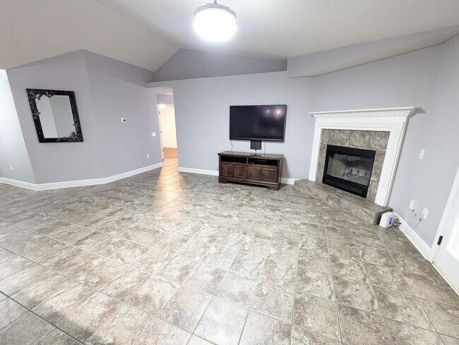 Building Photo - 6598 Britt St