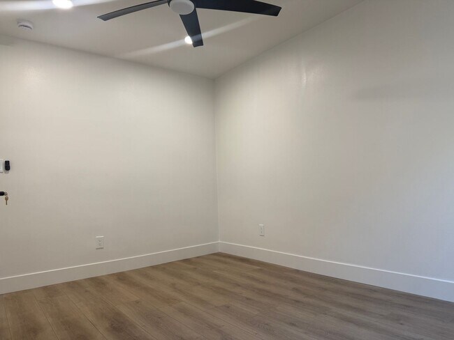 Building Photo - 793 W Pomona Blvd