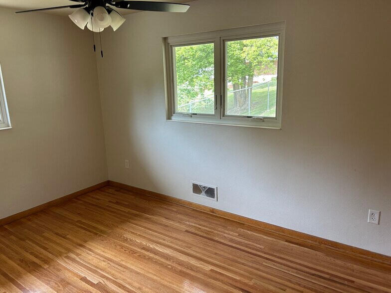 Building Photo - 207 Norris Dr