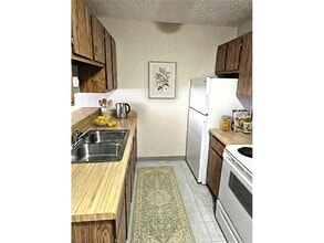 Building Photo - 1757 4th Ave