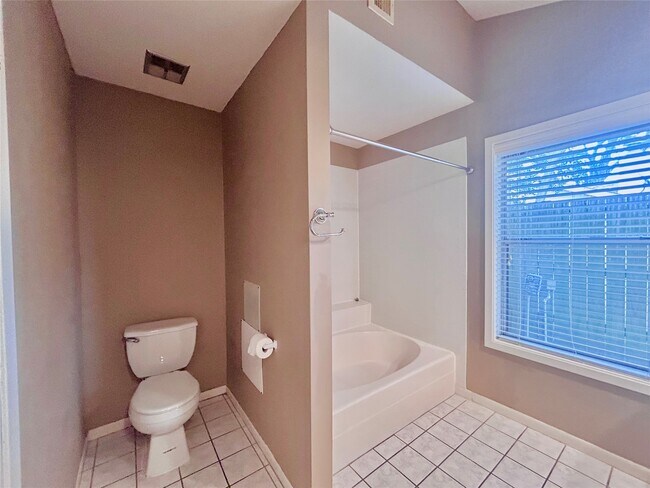 Building Photo - 18519 Sweetjasmine Ln