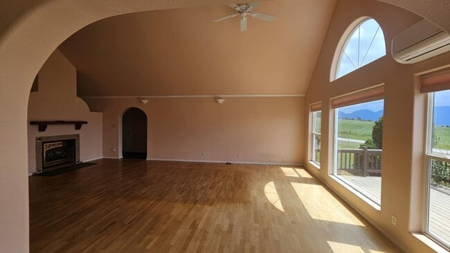 Building Photo - Out of town house with double garage and l...