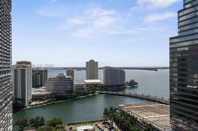 Building Photo - 500 Brickell Ave