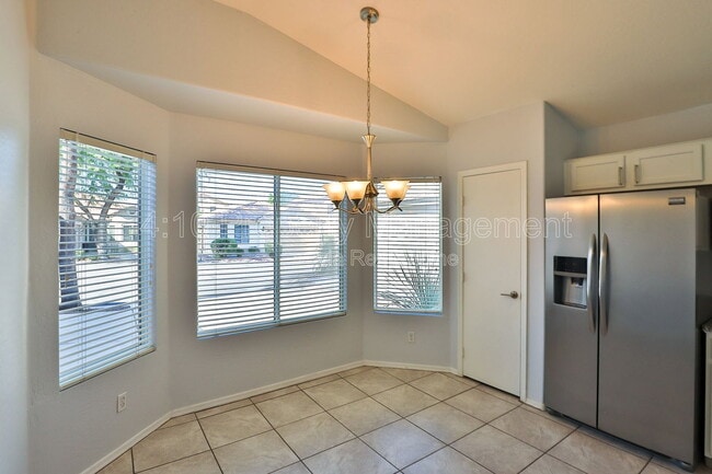Building Photo - 15606 N 33rd Pl