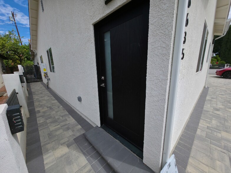 Building Photo - 18635 Knapp St