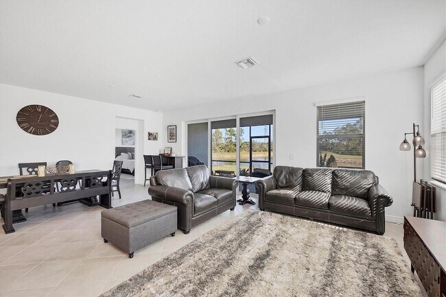 Building Photo - 11314 Pinot Dr