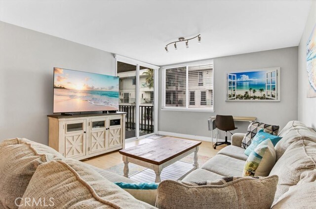 Building Photo - 1140 E Ocean Blvd