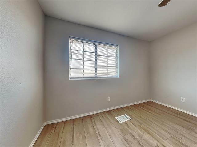 Building Photo - 751 Meadowcreek Ct