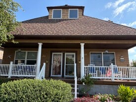 Building Photo - 321 Tontine Ave