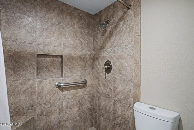 Building Photo - 1920 E Maryland Ave