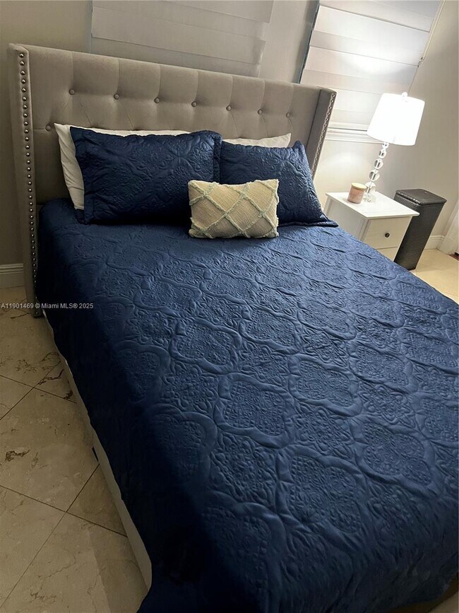 Building Photo - 6795 SW 98th St